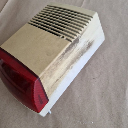 External alarm siren used, strong sound