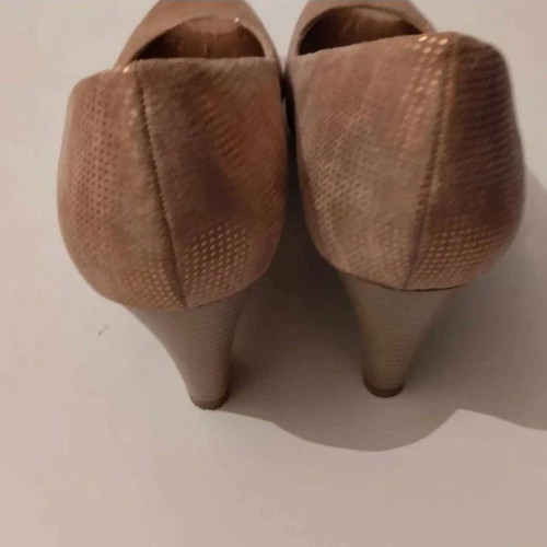 Marco Tozzi peep toe shoes like new, size 41, beige gold