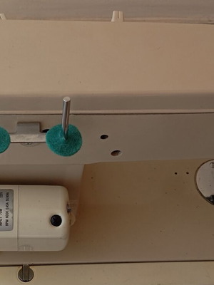 FAPPYCO electronic sewing machine like new, vintage model