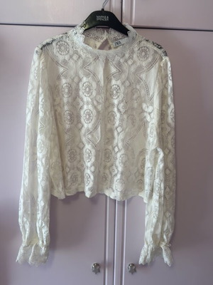 Zara lace blouse new, off-white, size M