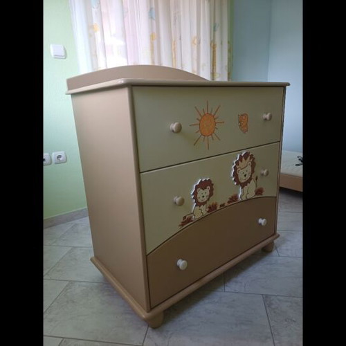 Casa Baby Bed Set with Mattress and Chest of Drawers like new