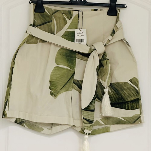 Forel high-waisted shorts new, beige and green