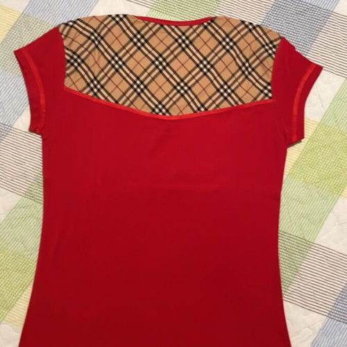 Burberry women's short-sleeve T-shirt new, red, size Large