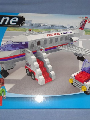 Creative Blocks Plane 260 pieces new, airport theme