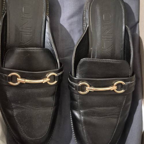 Only black mules size 38 used