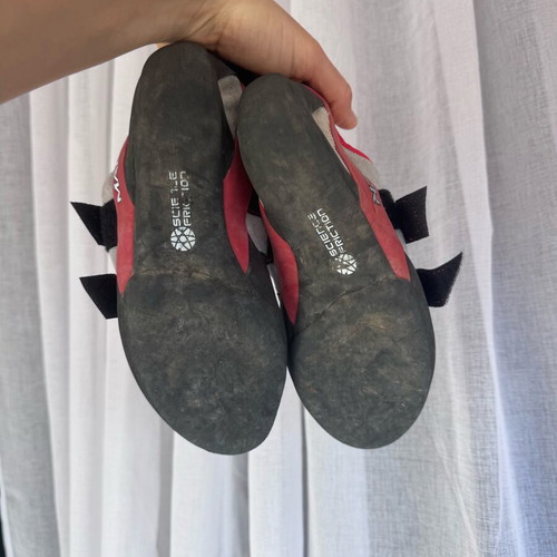 Madrock climbing shoes like new, size 39.5, women's/unisex