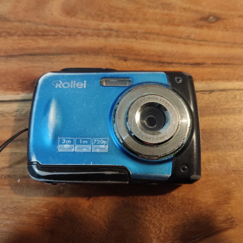 Rollei waterproof camera used, 5 megapixel