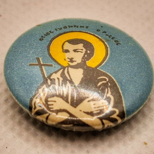 Religious pin like new