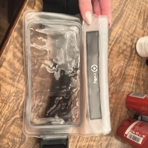 Celly universal underwater case like new