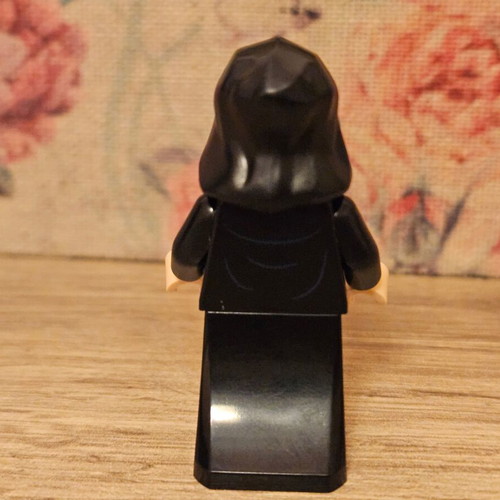 Lego Minifigures DIS128 Evil Queen in Disguise new