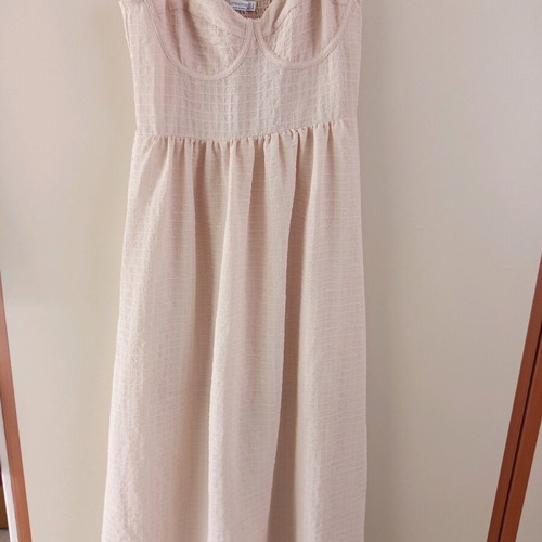 Stradivarius midi dress beige like new, worn once