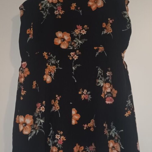 Romper like new with adjustable straps