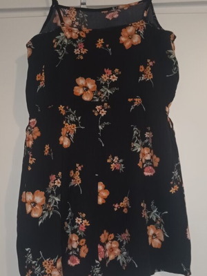 Romper like new with adjustable straps