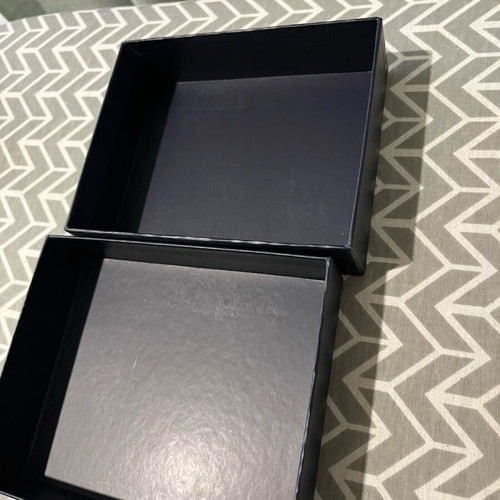 Tommy Hilfiger box like new with minor scratches