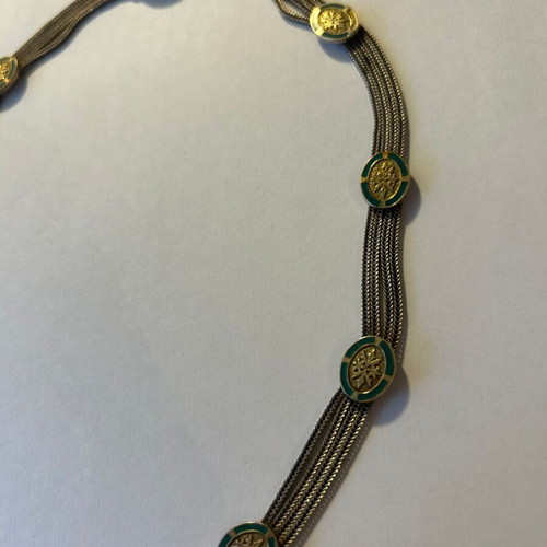 Silver 925 necklace like new, silver color
