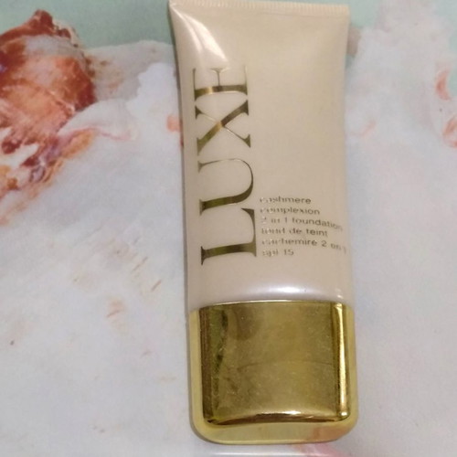 Avon Luxe Cashmere 2-in-1 foundation with SPF 15 new 30ml