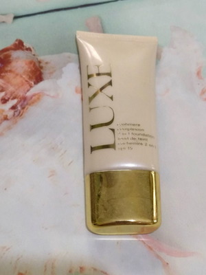 Avon Luxe Cashmere 2-in-1 foundation with SPF 15 new 30ml