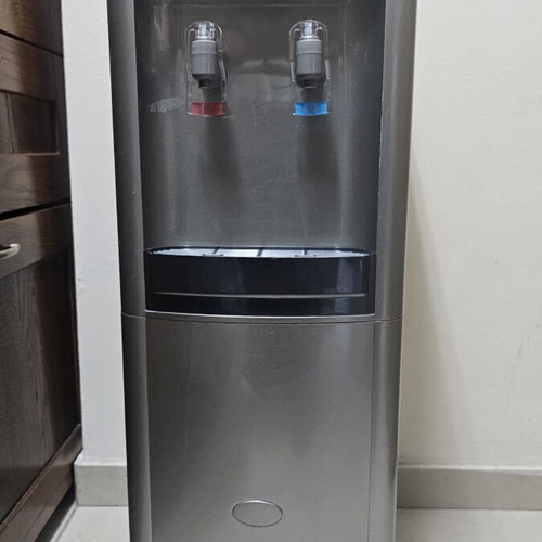 Water dispenser