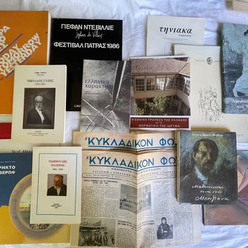 Set of books, magazines, newspapers and leaflets used, fine arts and culture