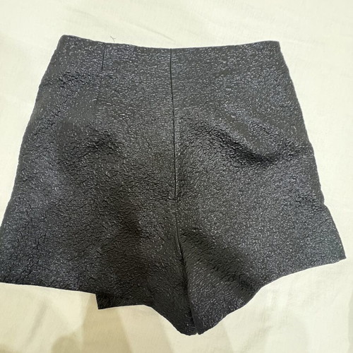 Zara metallic crinkled skirt shorts like new, black, size M