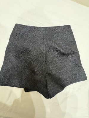 Zara metallic crinkled skirt shorts like new, black, size M