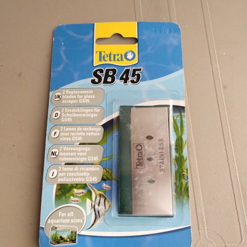 Tunze 220.015 and Papillon Aquarium Cleaning Magnets like new with Tetra blades gift