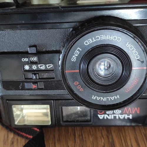 Halina MW 35G Analog Camera like new