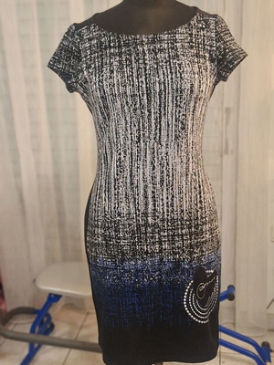 Desigual φόρεμα με κοντό μανίκι σε μαύρο και γκρι, μέγεθος S/M
