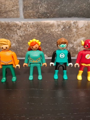 Φιγούρες DC Heroes Playmobil Kinder Surprise σετ