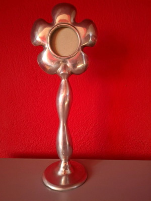 Decorative tabletop frame