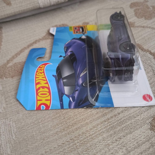 Hot Wheels 2020 Koenigsegg Jesko Purple Short Card new sealed