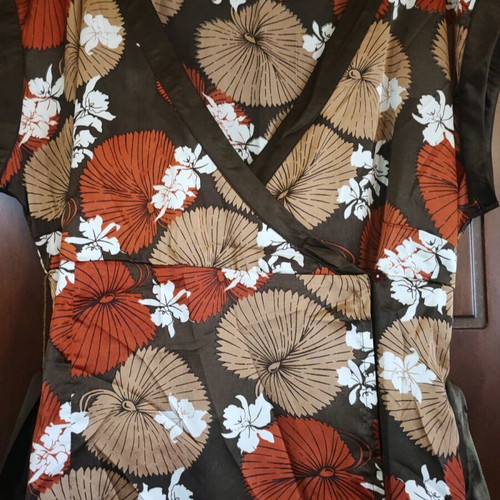 Wrap dress size M multicolored like new