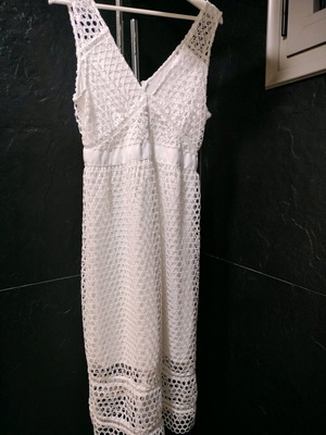 Abercrombie & Fitch dress white like new, size M