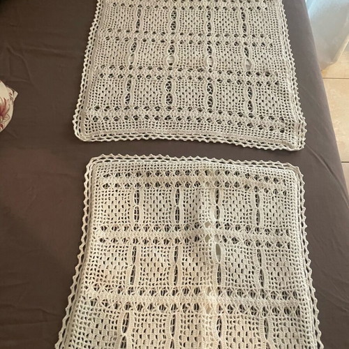 Embroidered pillowcases in excellent condition