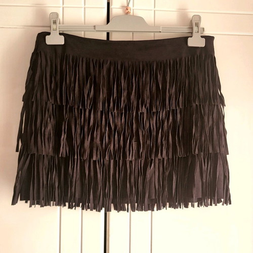 Black mini castor skirt with fringes Bershka Large like new