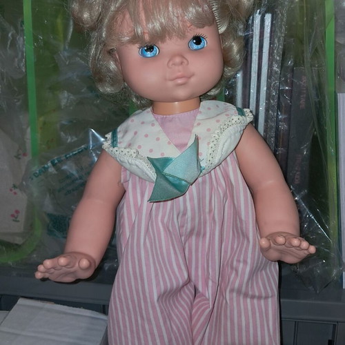 Vintage Baby Wanna Walk Hasbro 1991 doll used