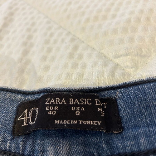 Zara denim shorts like new, women's size 40