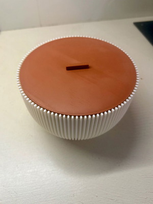 Practical bowl for nuts and seeds like new with lid