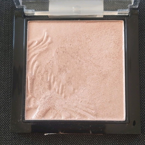 Wet N Wild MegaGlo highlighter like new