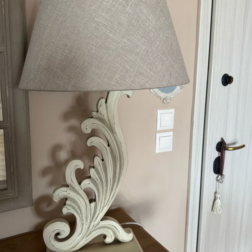 Table lamp like new with shade, height 68 cm