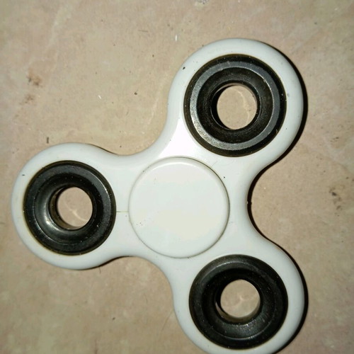 Fidget spinners white set of 11 heavy