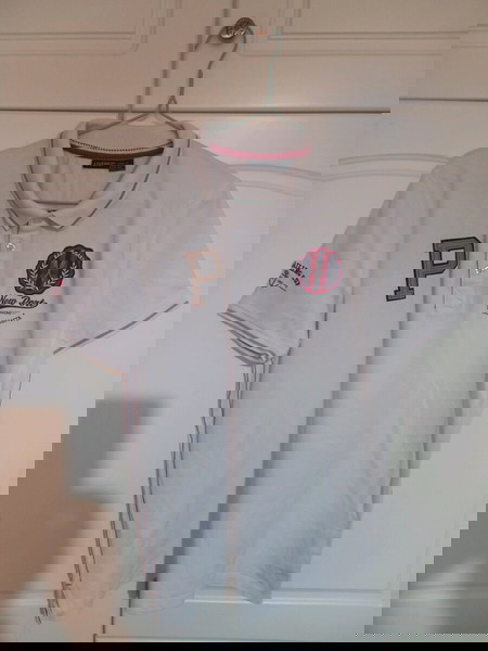 Blouse with short sleeves