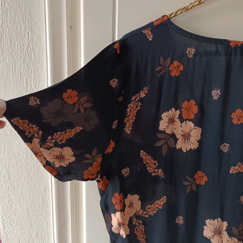 About You women's short-sleeve blouse like new, floral, size M
