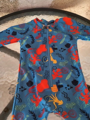 Firefly children's sun protection swimsuit with hat, like new