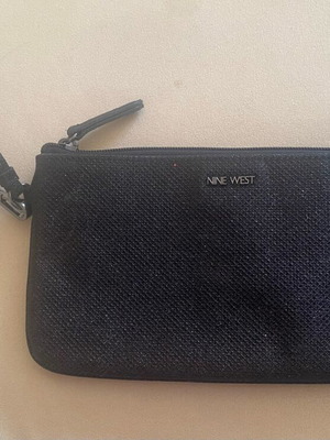 Nine West τσαντάκι χειρός μαύρο σαν καινούργιο
