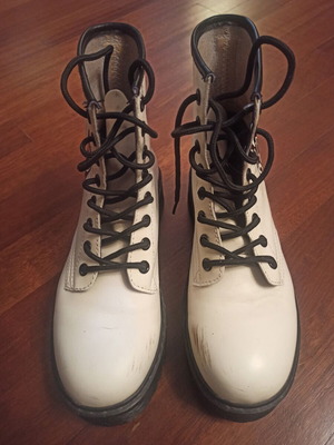 Women's ankle boots used, size 38, white