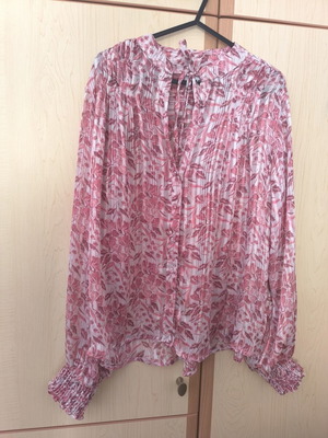 Pink Woman women's shirt like new, pink multicolor, size M