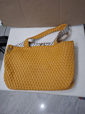 Women's shoulder bag, yellow and silver
