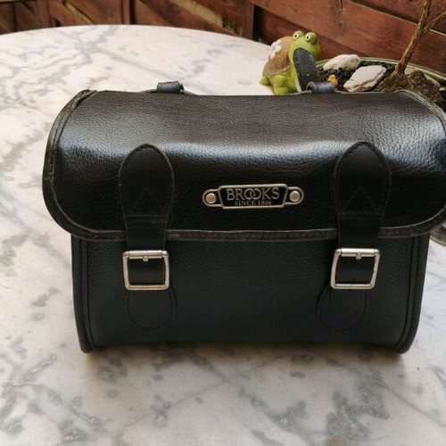 Brooks leather bicycle bag like new