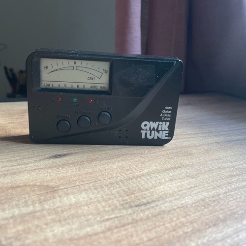 Auto Guitar & Bass Tuner used